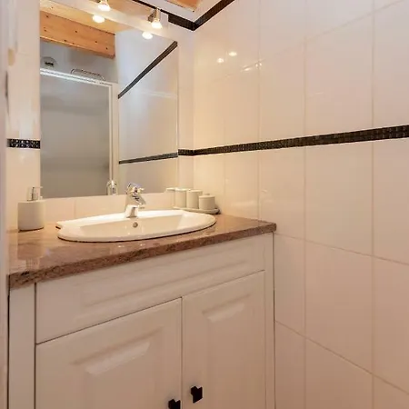 Beau Duplex Au Coeur Des Carmes 툴루즈